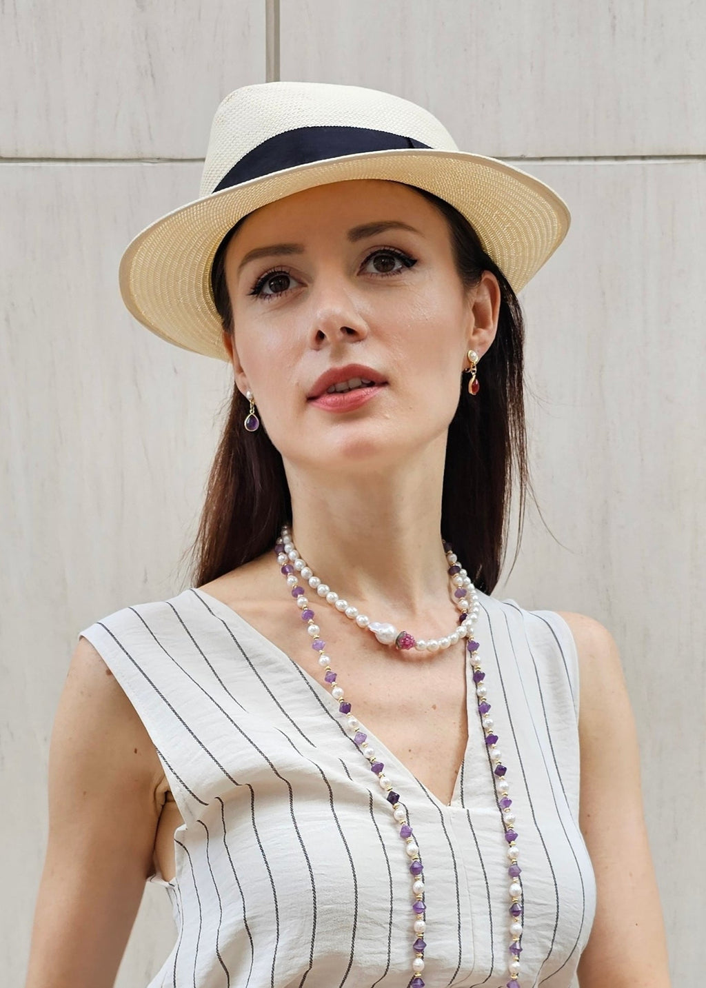 Freshwater Pearls With Raspberry and Baroque Pearl Necklace PN011-3